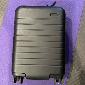 AWAY suitcase - kid’s size